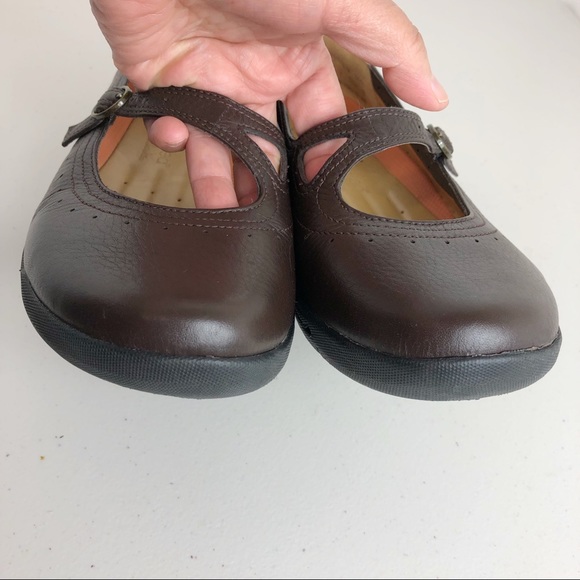 Clarks Brown Shoes Size 8.5 - Picture 6 of 8